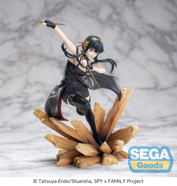 Sega Goods Spy x Family Yor Forger Thorn Princess Luminasta 19 cm