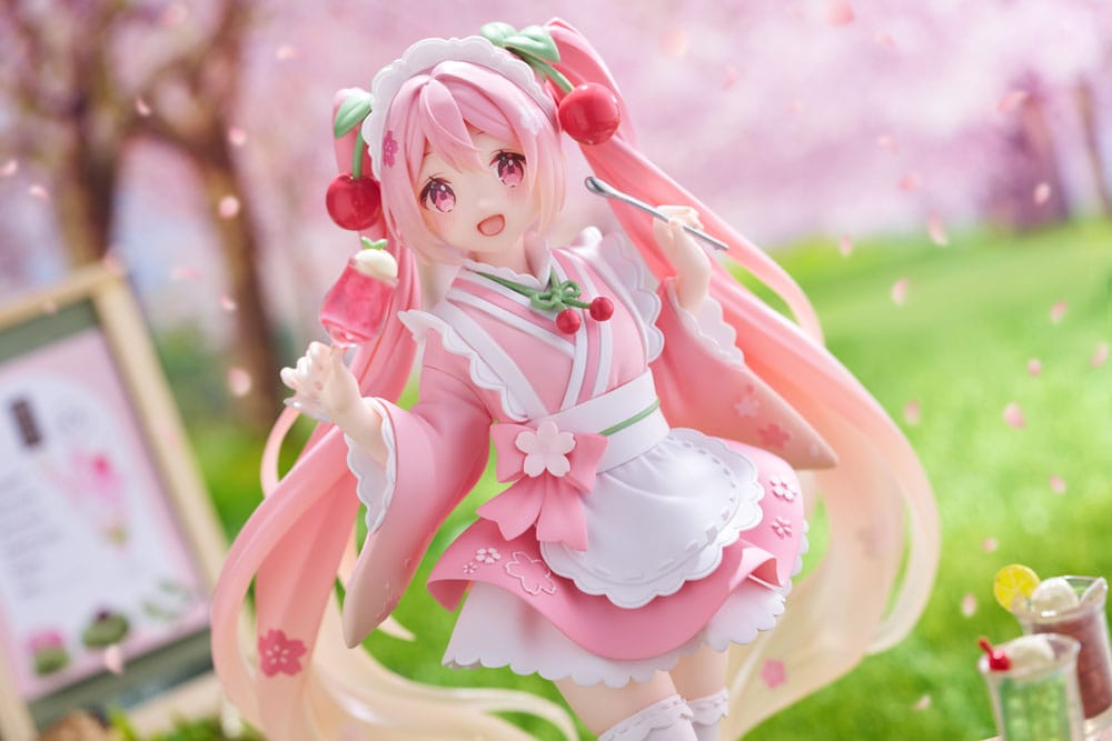 Taito Hatsune Miku PVC Statue Sakura Miku Japanese Cafe 18 cm