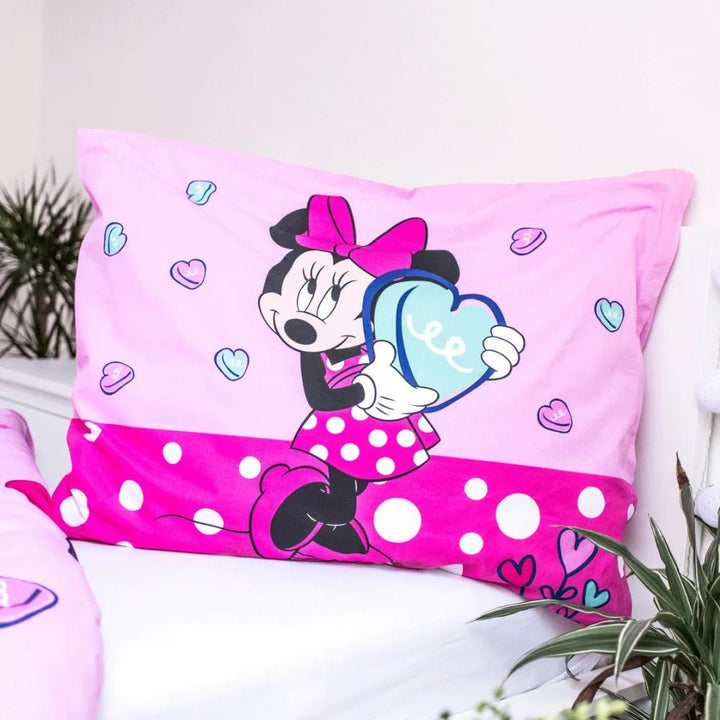 Kinderbettwäsche Disney Minnie Mouse 140x200 cm + 70x90 cm von diliras.com | Dein Shop für Bettwäsche Kinder